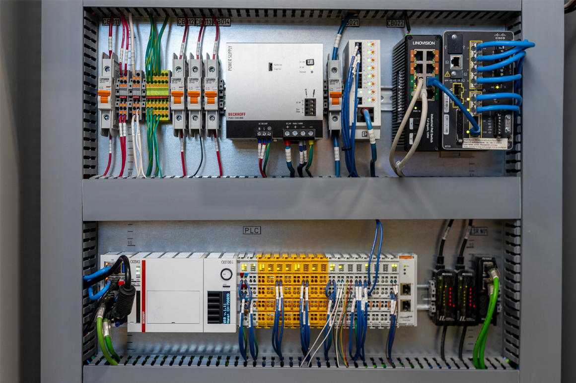 Promise Robotics selected Beckhoff control, EtherCAT I/O, motors, drives and power supply technologies to streamline system design.