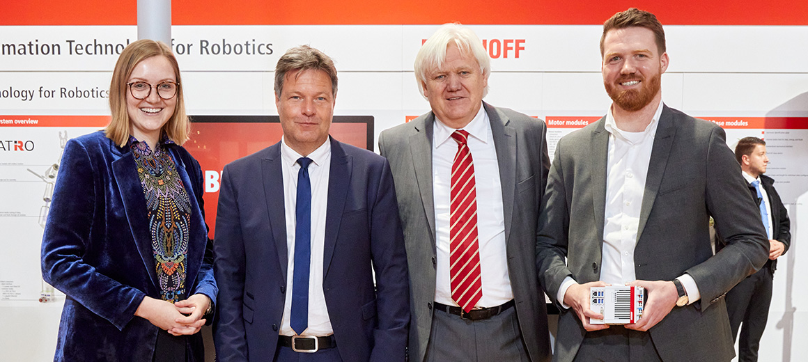 hannover-messe-besuch-robert-habeck-stage-lowres